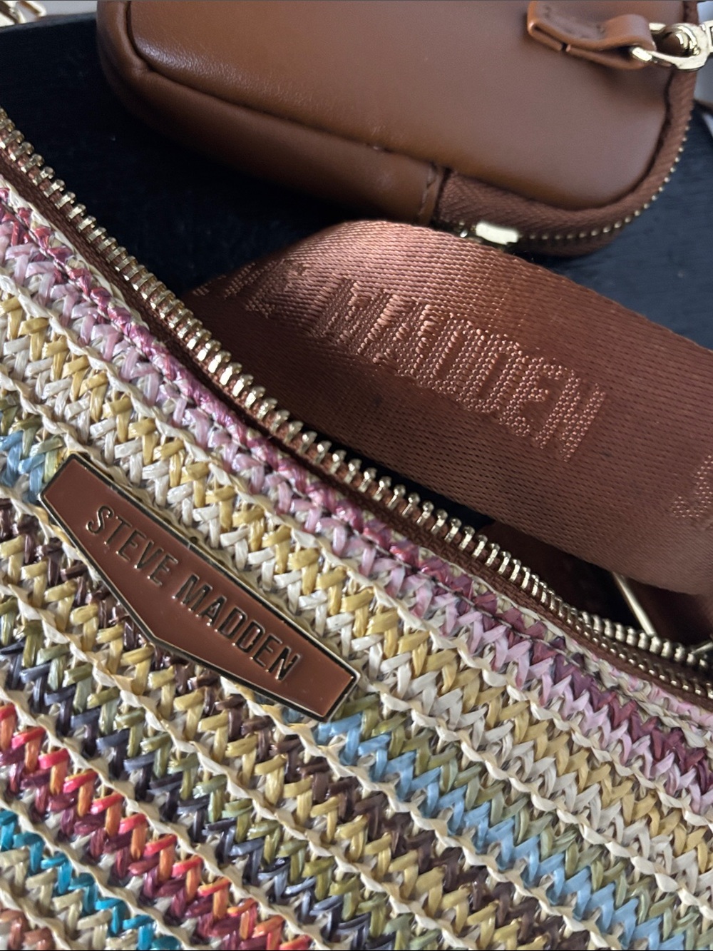 Steve Madden(Bvettal) Straw Crossbody Leather AirPod Case  - Picture 8 of 8